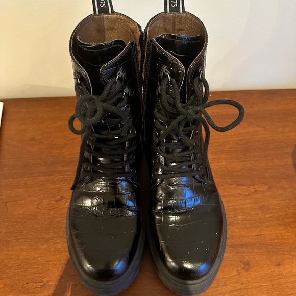 NeroGiardini Crocodile print combat boots - Picture 2 of 6